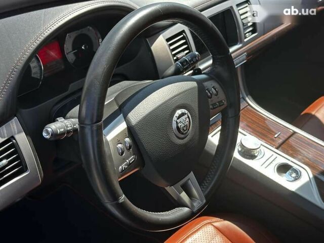 Ягуар ХФ, об'ємом двигуна 3 л та пробігом 290 тис. км за 9990 $, фото 25 на Automoto.ua