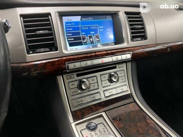 Ягуар ХФ, объемом двигателя 3 л и пробегом 12 тыс. км за 21000 $, фото 21 на Automoto.ua