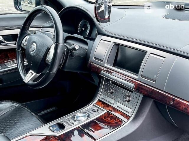 Ягуар ХФ, об'ємом двигуна 3 л та пробігом 298 тис. км за 13190 $, фото 12 на Automoto.ua