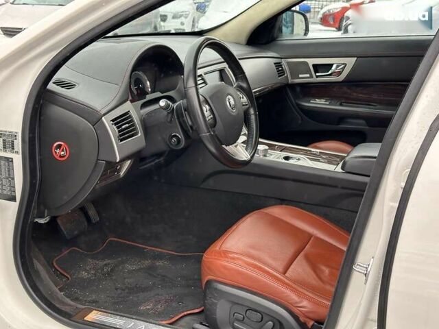Ягуар ХФ, об'ємом двигуна 3 л та пробігом 293 тис. км за 8590 $, фото 18 на Automoto.ua