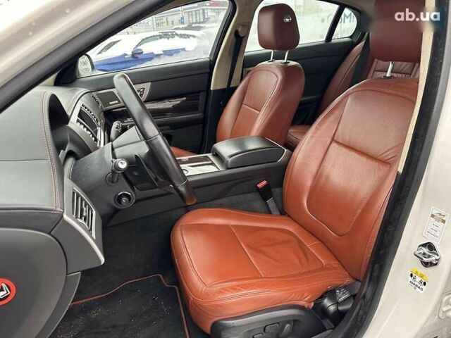Ягуар ХФ, об'ємом двигуна 3 л та пробігом 293 тис. км за 8590 $, фото 19 на Automoto.ua