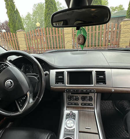 Ягуар ХФ, объемом двигателя 2 л и пробегом 187 тыс. км за 14500 $, фото 26 на Automoto.ua