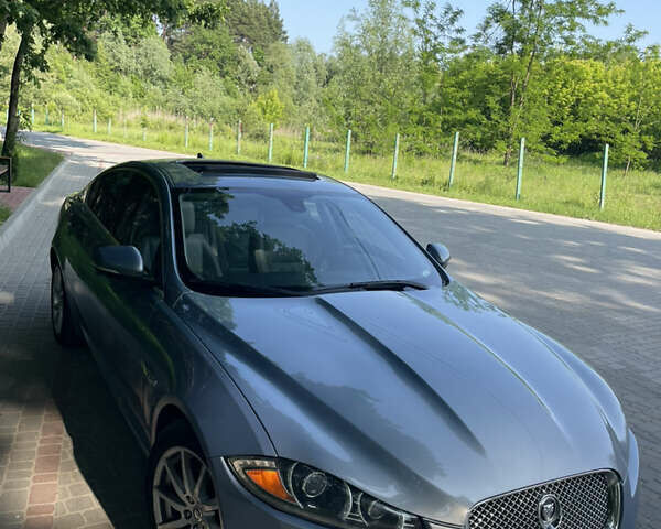 Ягуар ХФ, объемом двигателя 2 л и пробегом 218 тыс. км за 12100 $, фото 6 на Automoto.ua