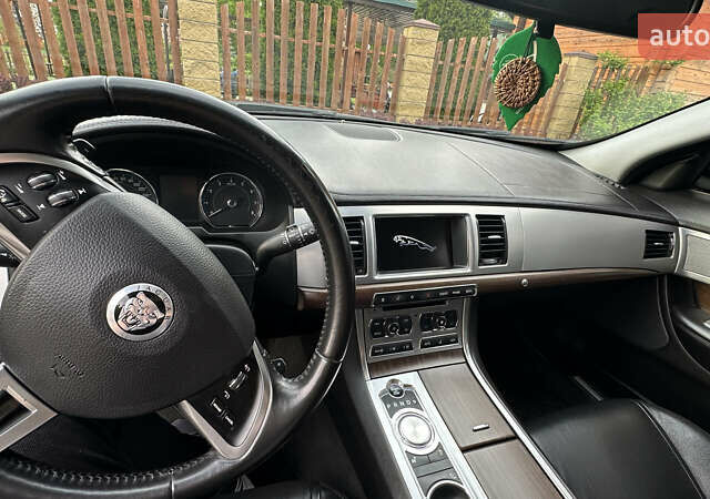 Ягуар ХФ, объемом двигателя 2 л и пробегом 187 тыс. км за 14500 $, фото 23 на Automoto.ua