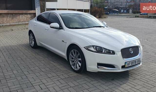 Ягуар ХФ, объемом двигателя 2 л и пробегом 193 тыс. км за 13500 $, фото 1 на Automoto.ua