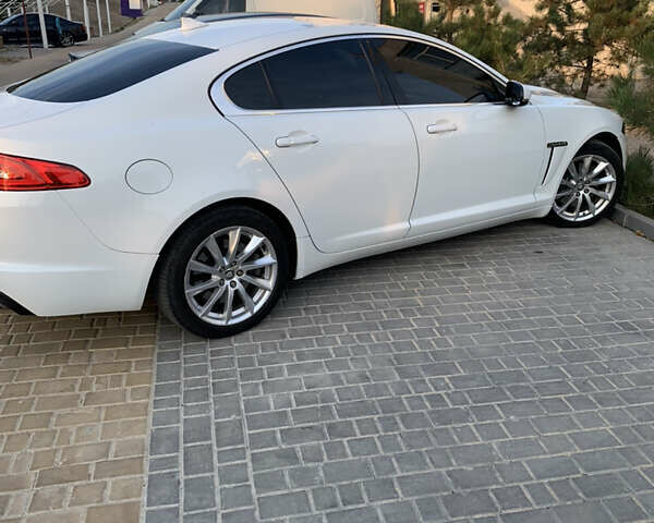 Ягуар ХФ, объемом двигателя 2 л и пробегом 120 тыс. км за 12700 $, фото 16 на Automoto.ua