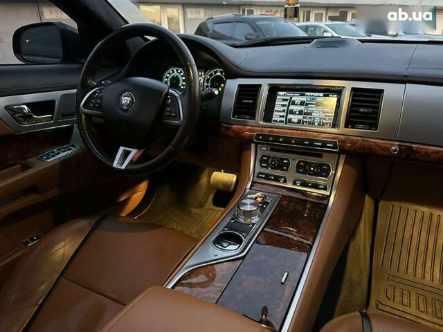 Ягуар ХФ, об'ємом двигуна 3 л та пробігом 144 тис. км за 12500 $, фото 27 на Automoto.ua