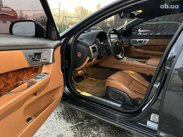 Ягуар ХФ, об'ємом двигуна 3 л та пробігом 144 тис. км за 12500 $, фото 5 на Automoto.ua