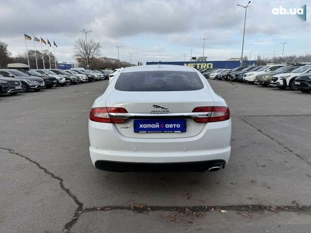 Ягуар ХФ, объемом двигателя 2.2 л и пробегом 146 тыс. км за 15300 $, фото 5 на Automoto.ua