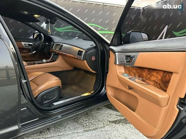 Ягуар ХФ, об'ємом двигуна 3 л та пробігом 144 тис. км за 12500 $, фото 17 на Automoto.ua