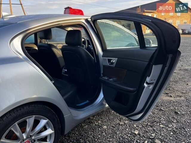 Ягуар ХФ, объемом двигателя 2 л и пробегом 110 тыс. км за 8900 $, фото 19 на Automoto.ua