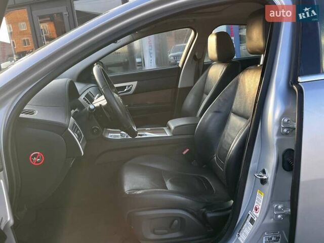 Ягуар ХФ, объемом двигателя 2 л и пробегом 110 тыс. км за 8900 $, фото 1 на Automoto.ua