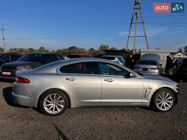 Ягуар ХФ, объемом двигателя 2 л и пробегом 110 тыс. км за 8900 $, фото 7 на Automoto.ua