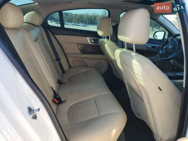 Ягуар ХФ, об'ємом двигуна 2 л та пробігом 157 тис. км за 8600 $, фото 7 на Automoto.ua