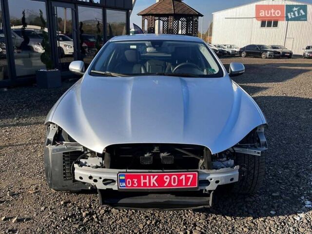 Ягуар ХФ, объемом двигателя 2 л и пробегом 110 тыс. км за 8900 $, фото 9 на Automoto.ua