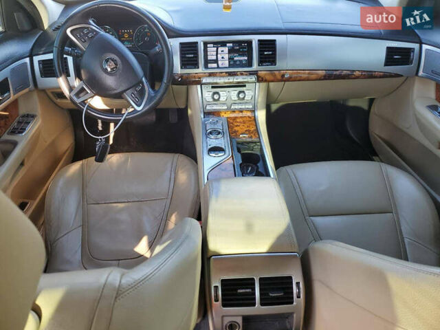 Ягуар ХФ, об'ємом двигуна 2 л та пробігом 157 тис. км за 8600 $, фото 6 на Automoto.ua