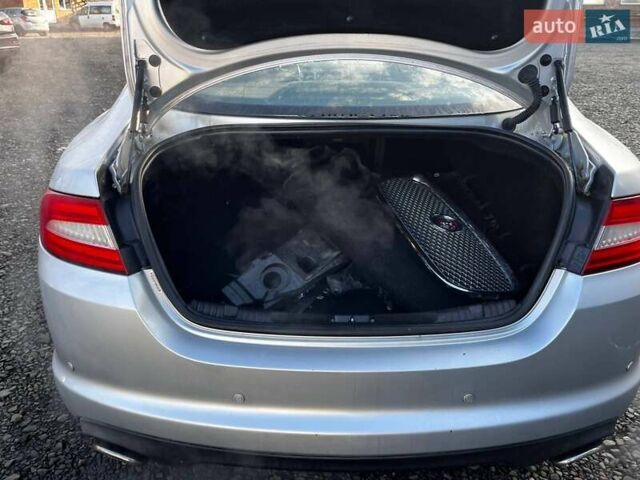 Ягуар ХФ, объемом двигателя 2 л и пробегом 110 тыс. км за 8900 $, фото 23 на Automoto.ua