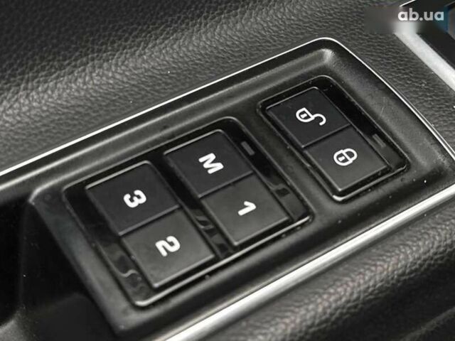 Ягуар ХФ, объемом двигателя 2 л и пробегом 158 тыс. км за 15900 $, фото 12 на Automoto.ua