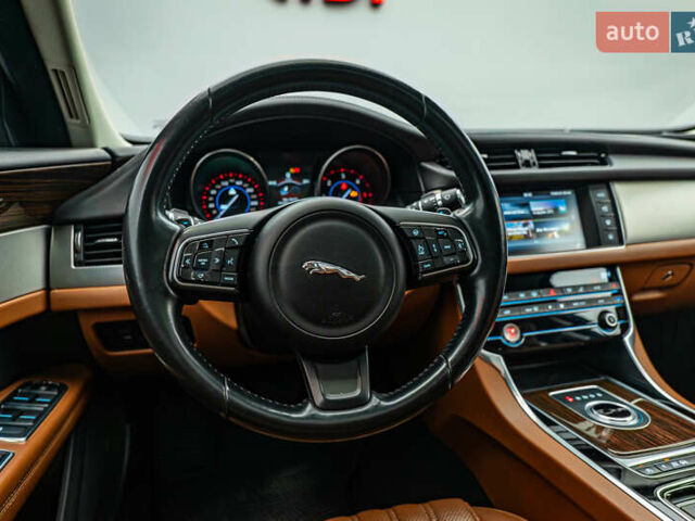 Ягуар ХФ, об'ємом двигуна 2 л та пробігом 149 тис. км за 18890 $, фото 13 на Automoto.ua