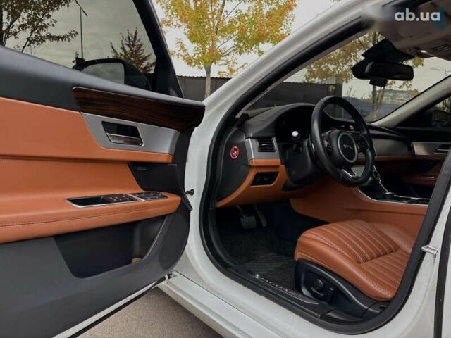 Ягуар ХФ, об'ємом двигуна 3 л та пробігом 99 тис. км за 29400 $, фото 18 на Automoto.ua