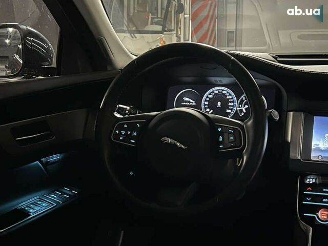Ягуар ХФ, объемом двигателя 2 л и пробегом 167 тыс. км за 16490 $, фото 9 на Automoto.ua