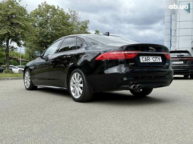 Ягуар ХФ, объемом двигателя 2 л и пробегом 124 тыс. км за 21000 $, фото 4 на Automoto.ua