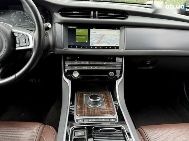 Ягуар ХФ, объемом двигателя 2 л и пробегом 124 тыс. км за 21000 $, фото 20 на Automoto.ua