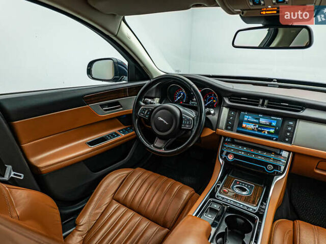 Ягуар ХФ, об'ємом двигуна 2 л та пробігом 149 тис. км за 18890 $, фото 12 на Automoto.ua