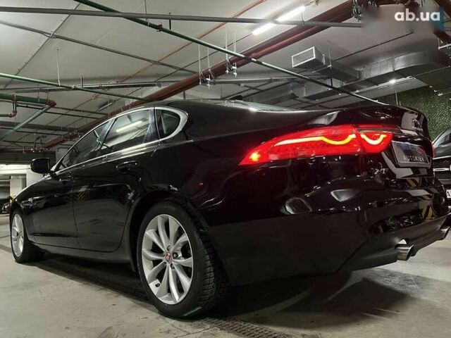 Ягуар ХФ, объемом двигателя 2 л и пробегом 53 тыс. км за 17500 $, фото 7 на Automoto.ua