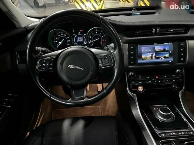 Ягуар ХФ, объемом двигателя 2 л и пробегом 53 тыс. км за 16999 $, фото 27 на Automoto.ua