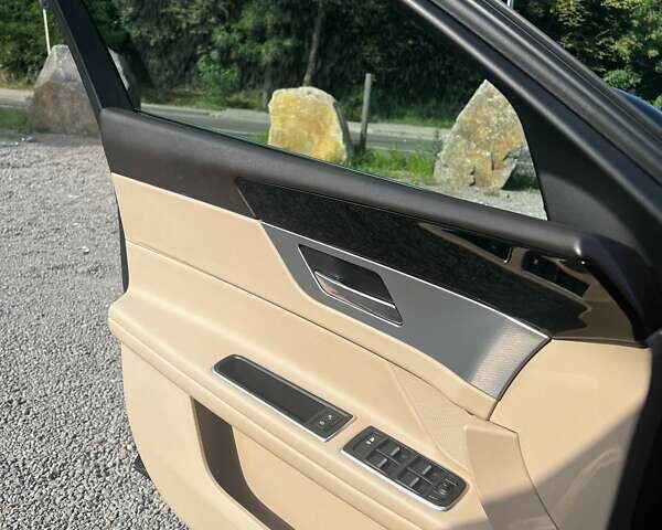 Ягуар ХФ, объемом двигателя 2 л и пробегом 66 тыс. км за 17500 $, фото 12 на Automoto.ua