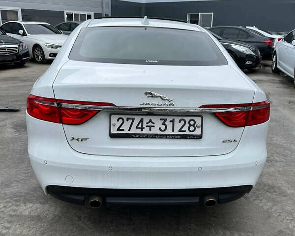 Ягуар ХФ, объемом двигателя 2 л и пробегом 113 тыс. км за 15800 $, фото 4 на Automoto.ua