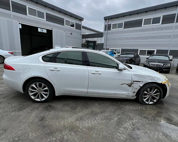 Ягуар ХФ, объемом двигателя 2 л и пробегом 113 тыс. км за 15800 $, фото 6 на Automoto.ua