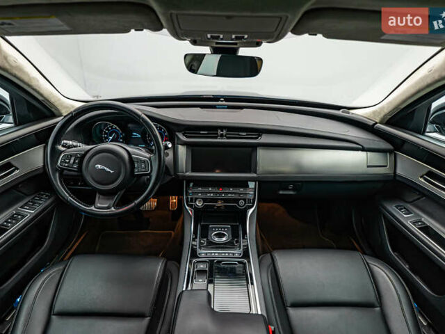 Ягуар ХФ, объемом двигателя 2 л и пробегом 80 тыс. км за 20630 $, фото 9 на Automoto.ua