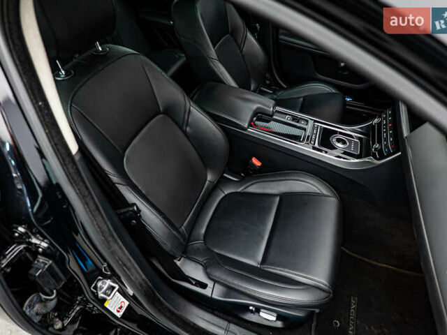 Ягуар ХФ, объемом двигателя 2 л и пробегом 80 тыс. км за 20630 $, фото 17 на Automoto.ua