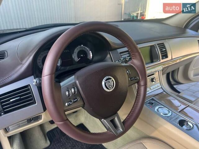 Жовтий Ягуар ХФ, об'ємом двигуна 2.97 л та пробігом 120 тис. км за 7500 $, фото 33 на Automoto.ua