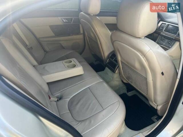 Жовтий Ягуар ХФ, об'ємом двигуна 2.97 л та пробігом 120 тис. км за 7500 $, фото 52 на Automoto.ua