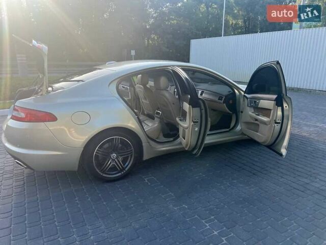 Жовтий Ягуар ХФ, об'ємом двигуна 2.97 л та пробігом 120 тис. км за 7500 $, фото 41 на Automoto.ua