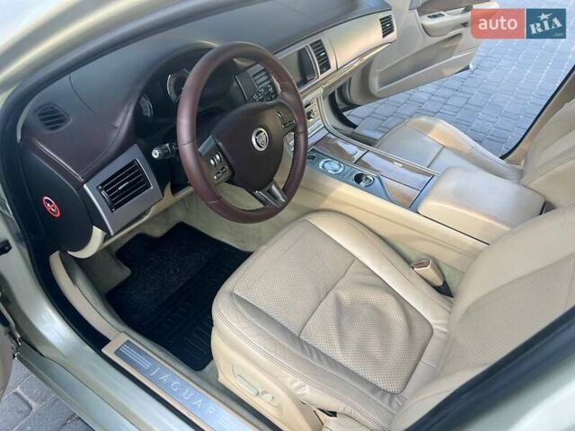 Жовтий Ягуар ХФ, об'ємом двигуна 2.97 л та пробігом 120 тис. км за 7500 $, фото 40 на Automoto.ua