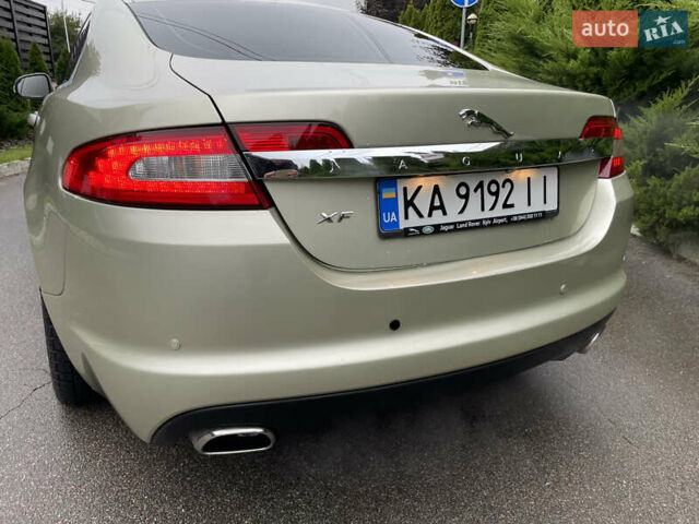Желтый Ягуар ХФ, объемом двигателя 2.97 л и пробегом 180 тыс. км за 7400 $, фото 3 на Automoto.ua