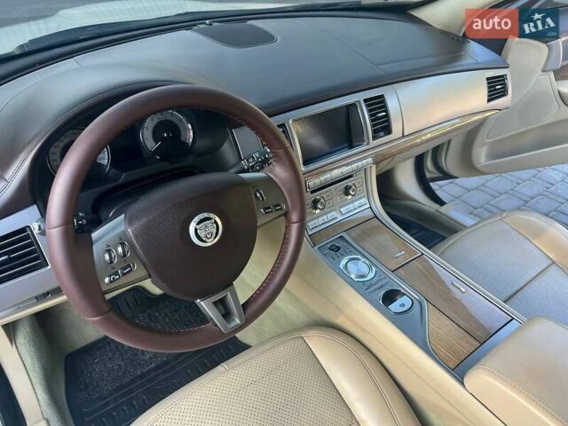 Жовтий Ягуар ХФ, об'ємом двигуна 2.97 л та пробігом 120 тис. км за 7500 $, фото 34 на Automoto.ua