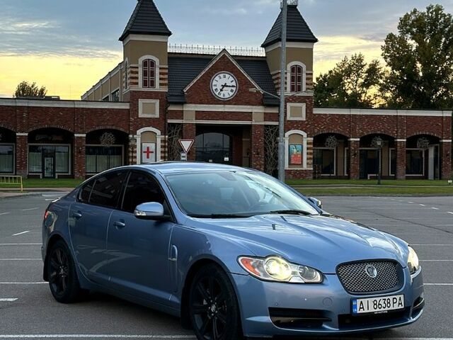 Сірий Ягуар ХФ, об'ємом двигуна 3 л та пробігом 142 тис. км за 10500 $, фото 1 на Automoto.ua