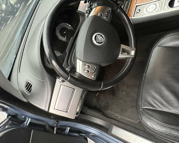 Серый Ягуар ХФ, объемом двигателя 2.97 л и пробегом 148 тыс. км за 9500 $, фото 10 на Automoto.ua