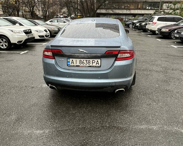 Серый Ягуар ХФ, объемом двигателя 2.97 л и пробегом 148 тыс. км за 9500 $, фото 6 на Automoto.ua