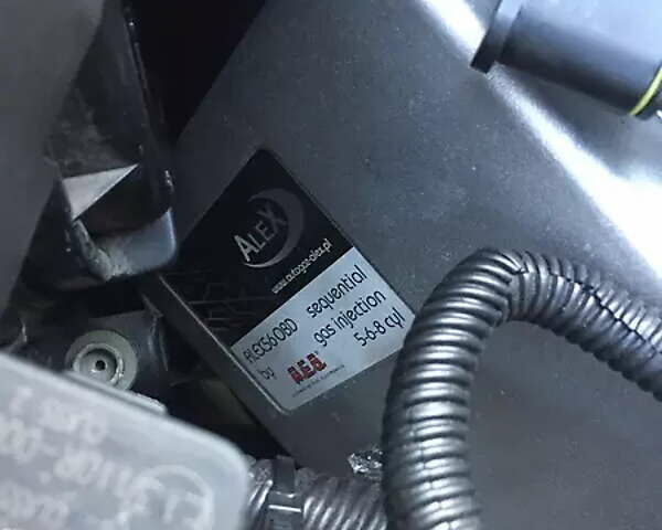 Серый Ягуар ХФ, объемом двигателя 4.2 л и пробегом 126 тыс. км за 13800 $, фото 46 на Automoto.ua