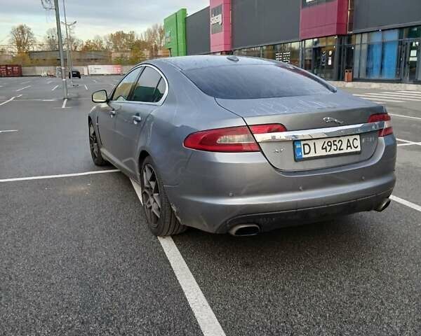 Ягуар ХФ 2009 в Киеве на Automoto.ua Серый Ягуар ХФ, объемом двигателя 2.72 л и пробегом 240 тыс. км за 10000 $, фото 4 на Automoto.ua