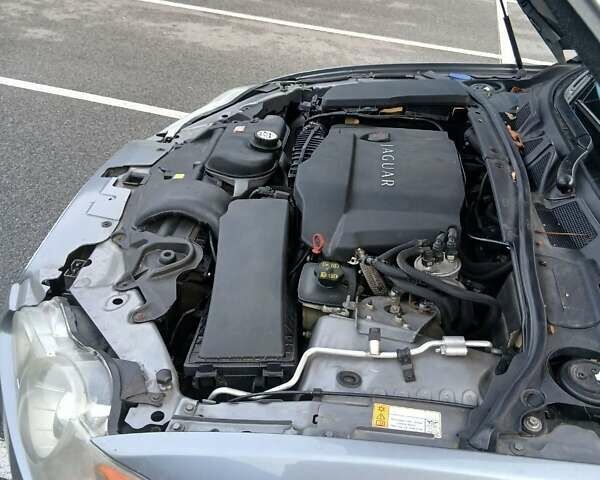 Ягуар ХФ 2009 в Киеве на Automoto.ua Серый Ягуар ХФ, объемом двигателя 2.72 л и пробегом 240 тыс. км за 10000 $, фото 13 на Automoto.ua