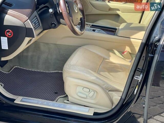 Серый Ягуар ХФ, объемом двигателя 2.7 л и пробегом 183 тыс. км за 10400 $, фото 20 на Automoto.ua