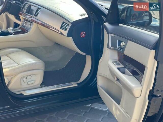 Серый Ягуар ХФ, объемом двигателя 2.7 л и пробегом 183 тыс. км за 10400 $, фото 22 на Automoto.ua