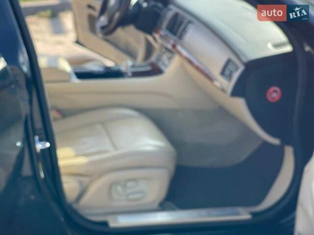 Серый Ягуар ХФ, объемом двигателя 2.7 л и пробегом 183 тыс. км за 10400 $, фото 23 на Automoto.ua